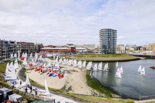 Český tým na startu juniorského mistrovství světa v Haagu – Youth Sailing World Championship 2022