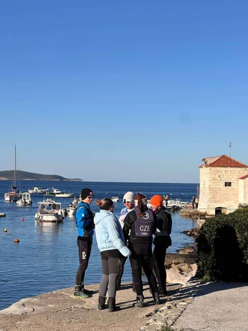 EurILCA Europa Cup - poslední Ilca závod roku 2025 na Hvaru