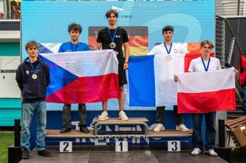 František Burda vybojoval stříbro na iQFOiL International Games v Torbole