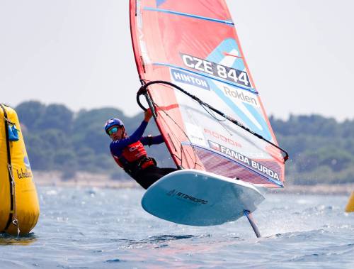 Bronz pro Českou republiku! František Burda vybojoval medaili na mistrovství světa iQFOiL Youth & Junior