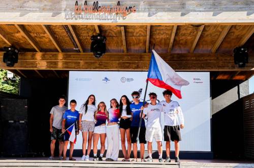 Vydařený vstup české reprezentace do juniorského MS iQFOiL