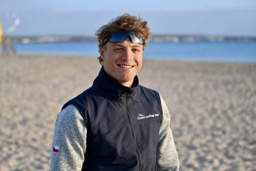 Světový pohár Hyeres: Koška sedmý, Burska s Tkadlecovou čtrnácté